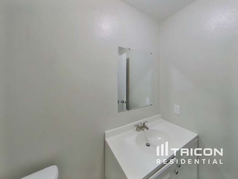 Building Photo - 8408 E F St