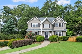 Building Photo - 2680 Nicholas Ct NE