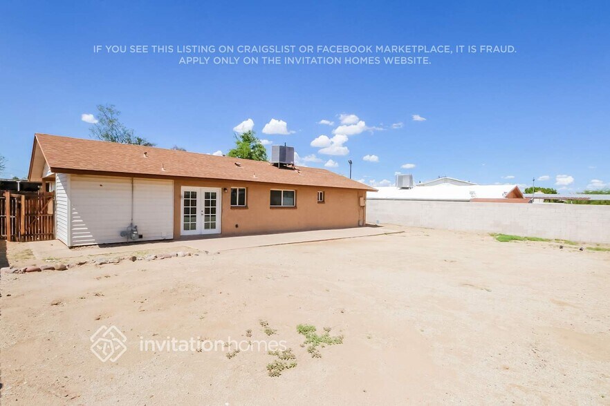 Building Photo - 8039 S 24th St