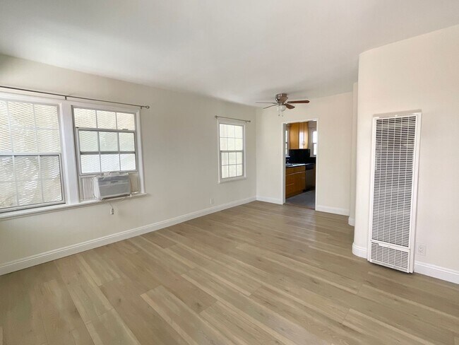 Building Photo - 20th Street Luxury Investments LLC