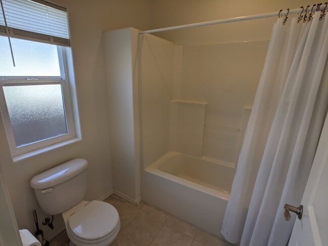 Building Photo - 3 bed 2 bath in Sequim