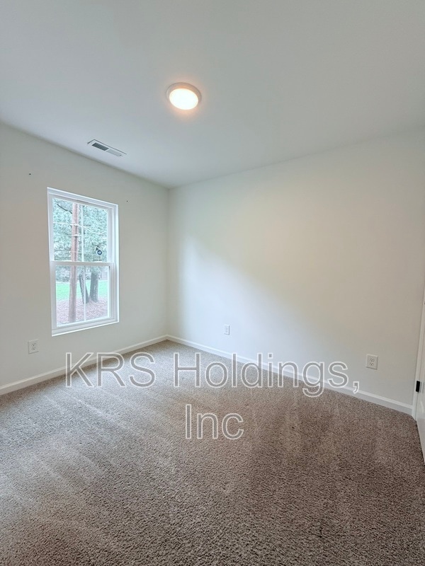 Building Photo - 1420 Maplewood Dr