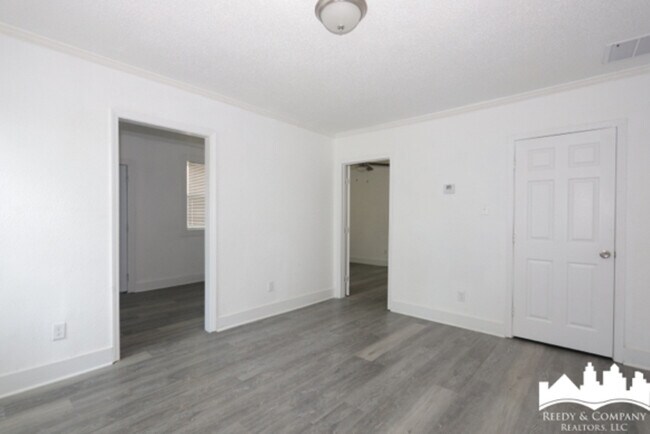 Building Photo - 1082 Palmetto Ave