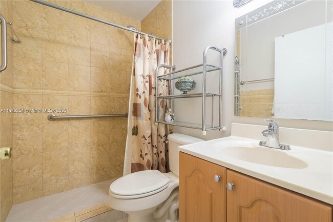 Building Photo - 2524 W 65th St