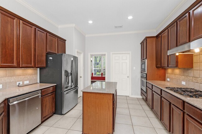 Building Photo - 21085 Ramrock Cir