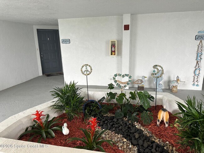 Building Photo - 3613 S Banana River Blvd