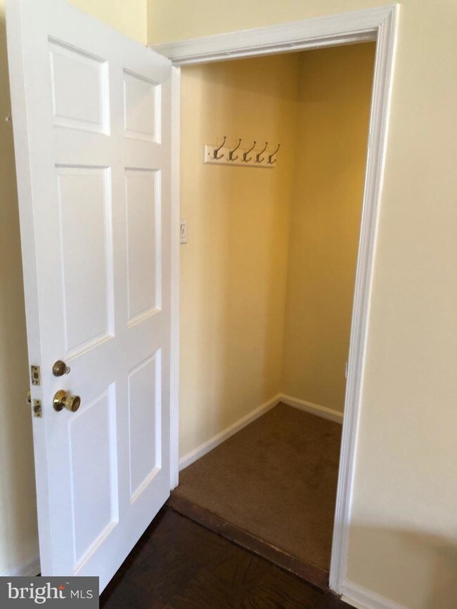 Building Photo - 1007 Yardley Commons