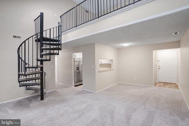 Building Photo - 4420 Aberdeen Dr