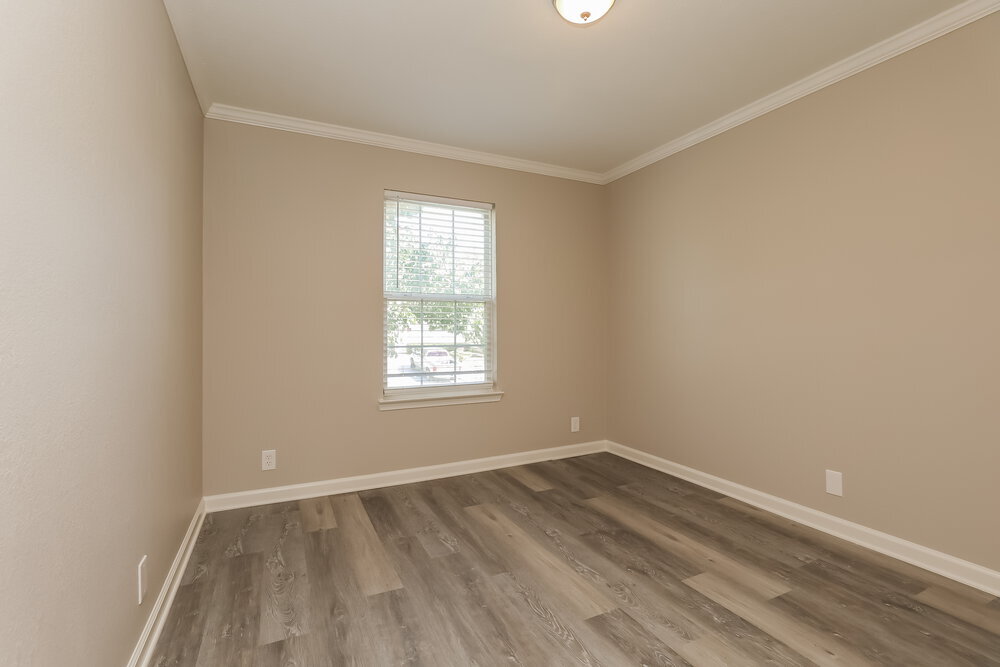 Building Photo - 849 Lavergne Ln