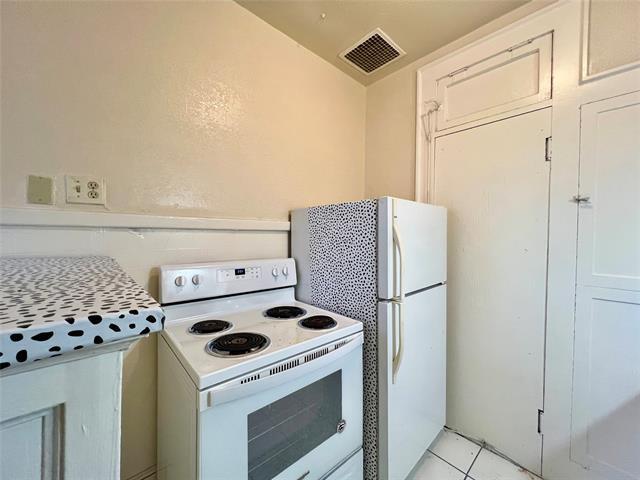 Building Photo - 420 W Neely St