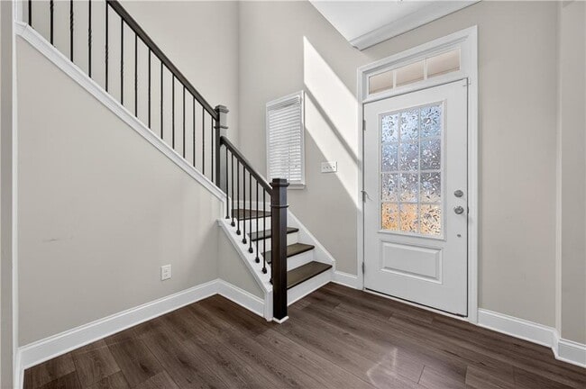 Building Photo - 1020 River Park Dr