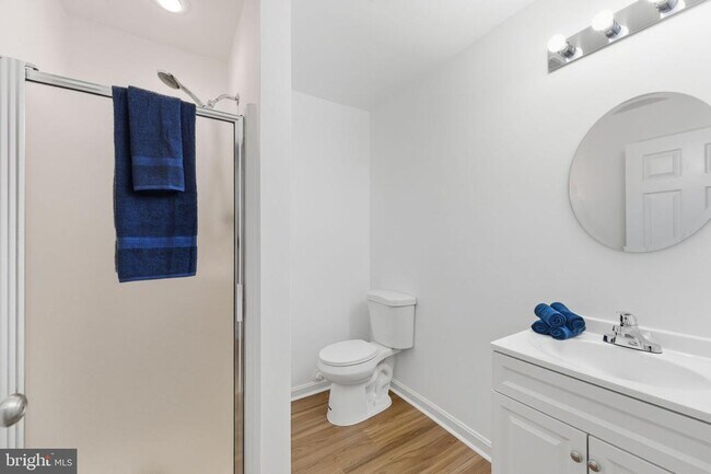 Building Photo - 11170 Hamlet Ct