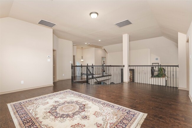 Building Photo - 501 Windward Dr