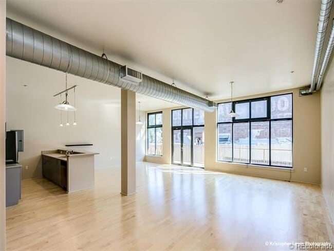 Building Photo - 3100 Huron St