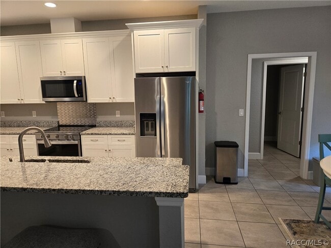 Building Photo - 13 Whitewood Ct