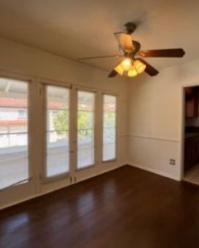 Building Photo - 1171 Huntington Dr
