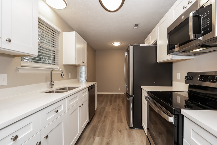 Building Photo - 105 Bordeaux Ct