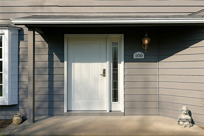 Building Photo - 100 Drumlin View Dr