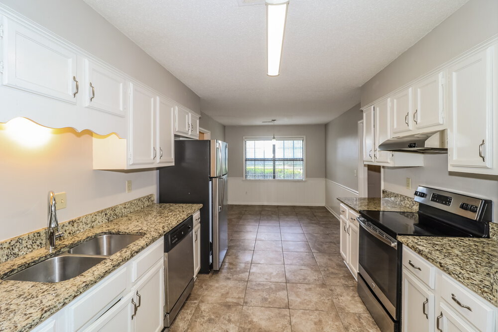 Building Photo - 7018 Cobblestone Dr