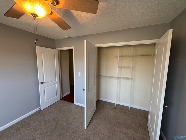 Building Photo - 114 Appleberry Ln