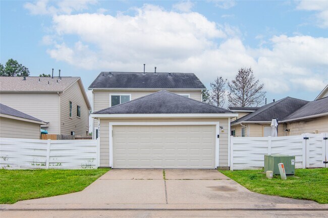 Building Photo - 20911 Young Meadows Way