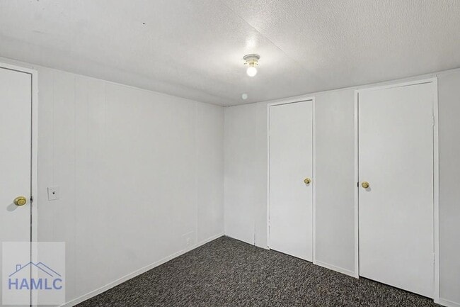 Building Photo - 1090 Old Sunbury Rd