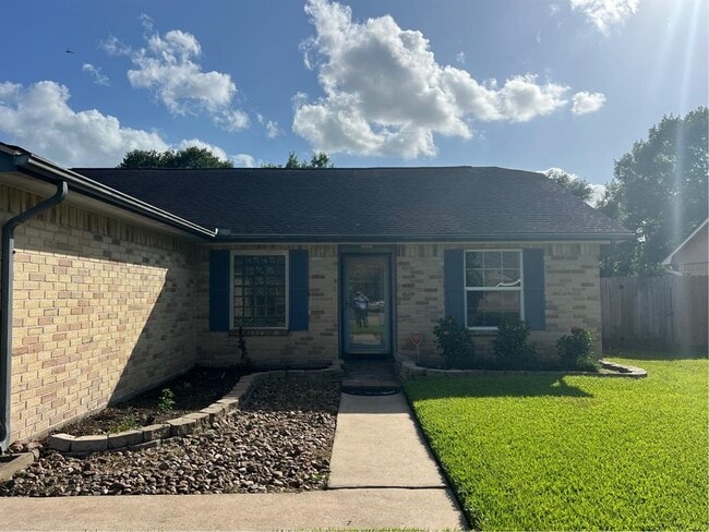 Building Photo - 16810 Red Gully Dr