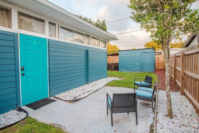 Building Photo - 1327 Berwyn Rd