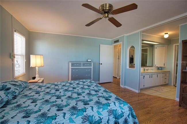 Building Photo - 402 Chiquita