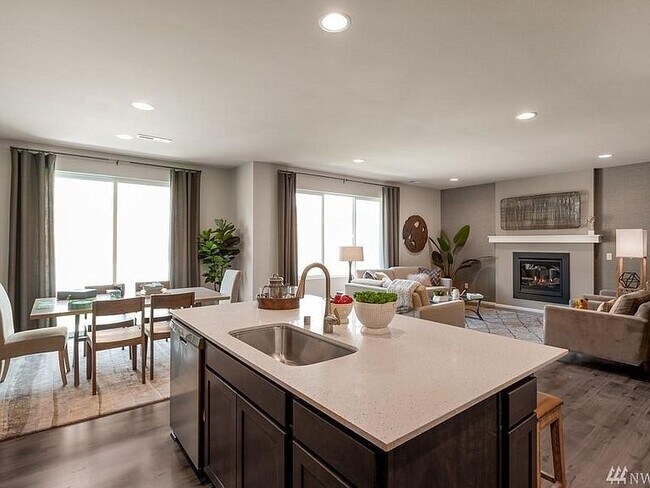 Building Photo - 18424 111th Ave E