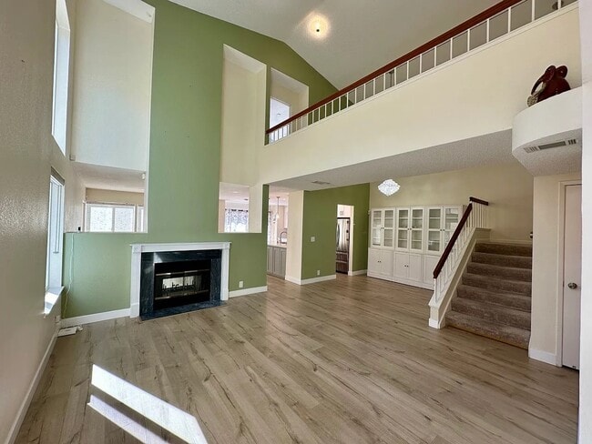 Building Photo - 5225 Mill Creek Ln