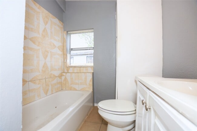 Building Photo - 107 Prewitt Ln