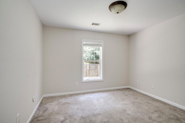 Building Photo - 3 bed/2 bath Brick Ranch in Grovetown, GA 30813