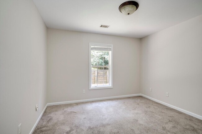 Building Photo - 4557 Country Glen Cir