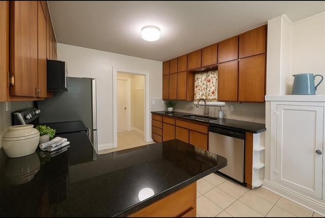 Building Photo - 4507 N Donald Ave