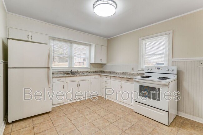 Building Photo - 709 Langford Ave