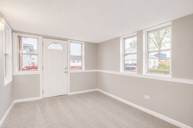 Building Photo - Three Bedroom Home in Middle River