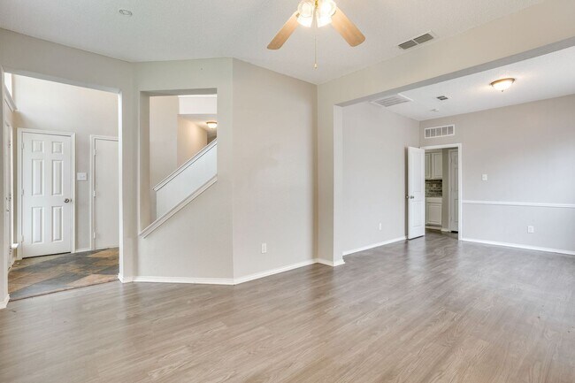 Building Photo - Great Large 4 Bedroom, 2.5 Bath Home Ready for New Tenants- Crowley ISD- 76123