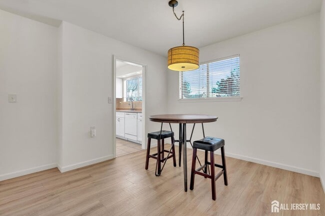 Building Photo - 603 Jacob Ct