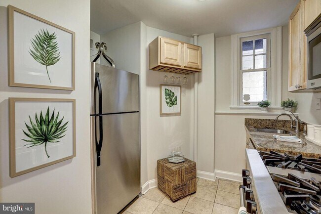 Building Photo - 1618 S St NW