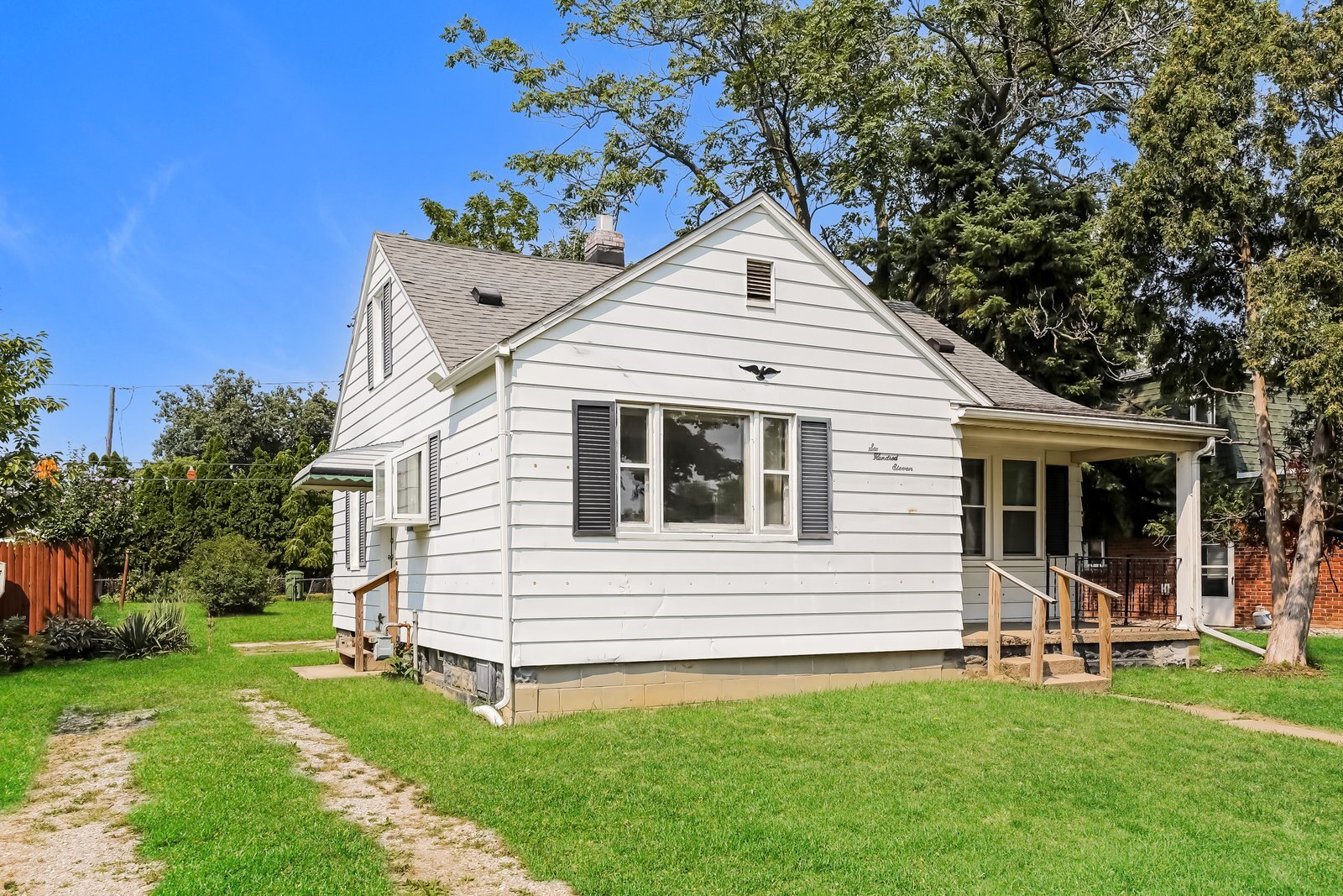 Building Photo - 611 W Wayne St