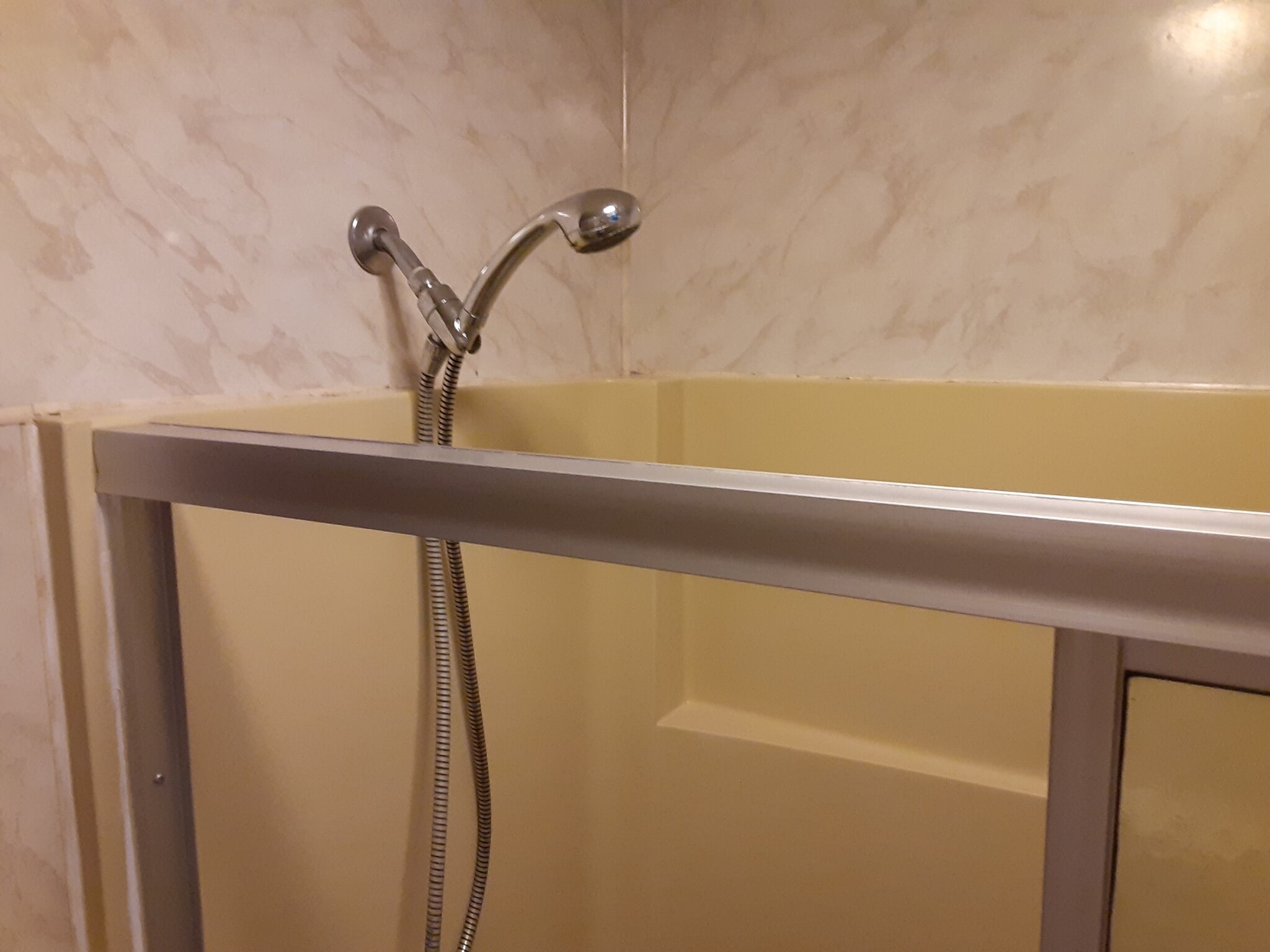 Building Photo - 104 E Clearview Ave