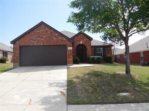 Building Photo - 2824 Quarter Horse Ln