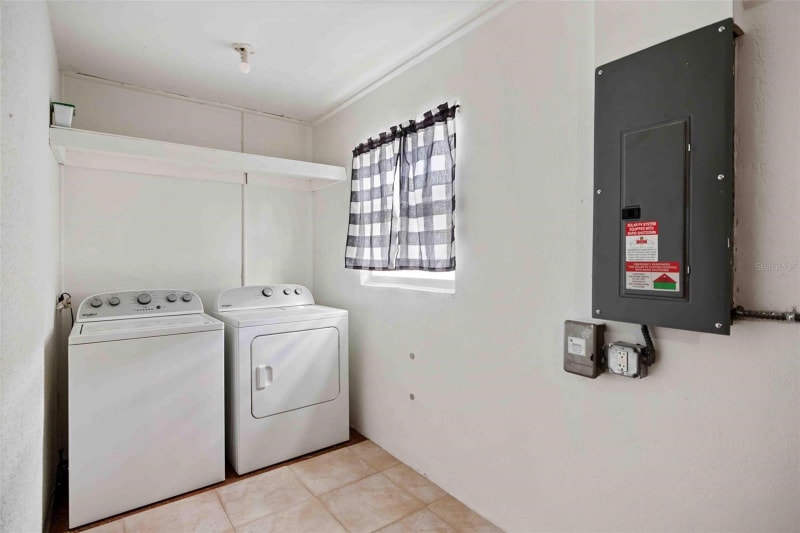 Building Photo - 8190 Porto Chico Ave