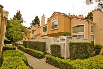 Building Photo - 6909 Rodling Dr