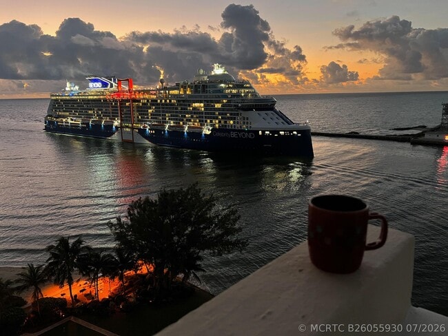 Building Photo - 2100 S Ocean Dr