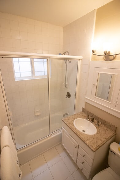 Bathroom - 233 Avenue E