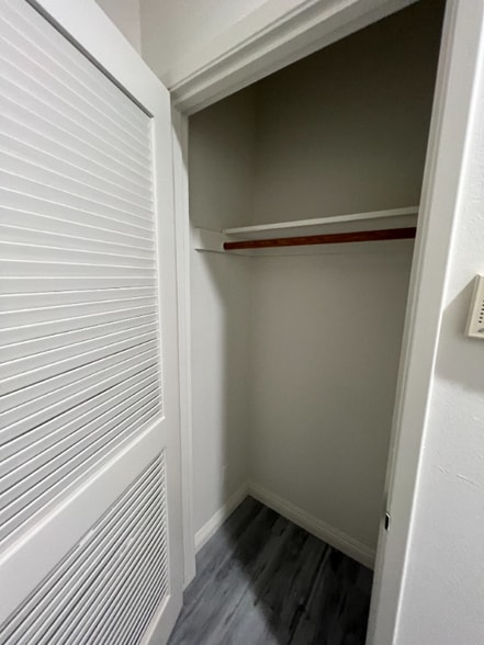 Building Photo - 1600 S Bentley Ave