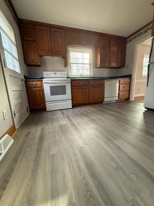 Building Photo - 3 bed, one bath house in Mebane