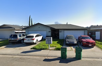Building Photo - 7926-7928 Diana Marie Dr.